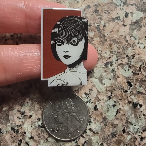 *2 for $13* Uzumaki Junji Ito Japanese Manga Horror Enamel Pin - Picture 2 of 4